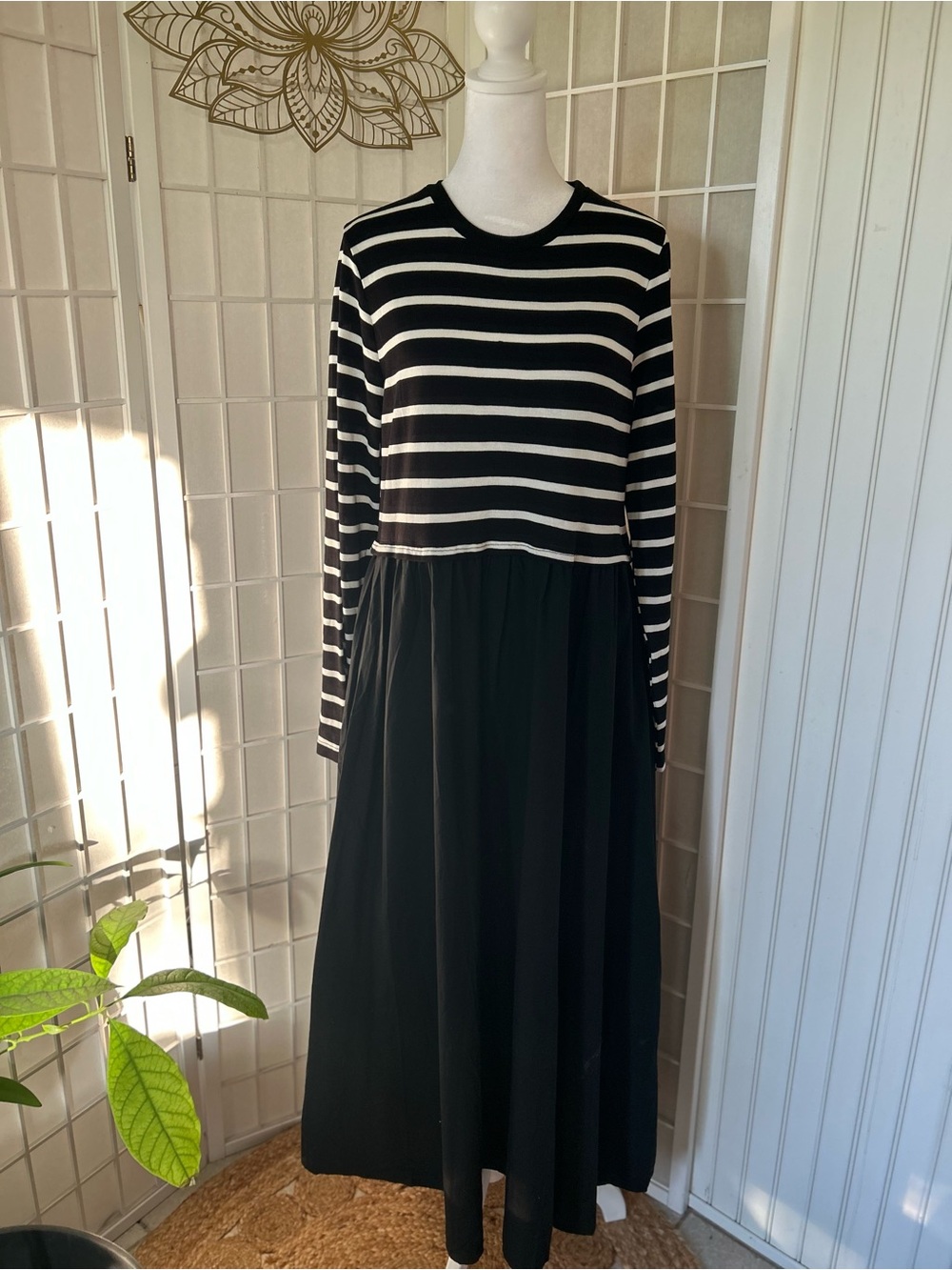 Sweet Generis Black & Ivory Stripe Maxi Dress – Size 1X